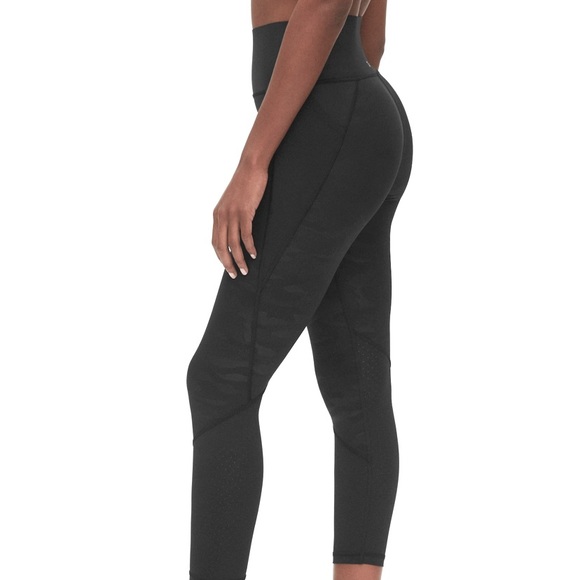 GAP | Sculpting High Rise 7/8 Leggings - Picture 3 of 10